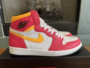Air Jordan 1 High OG Light Fusion Red – Leather Basketball Shoes