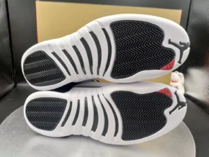 Air Jordan 12 Retro Playoffs 2022