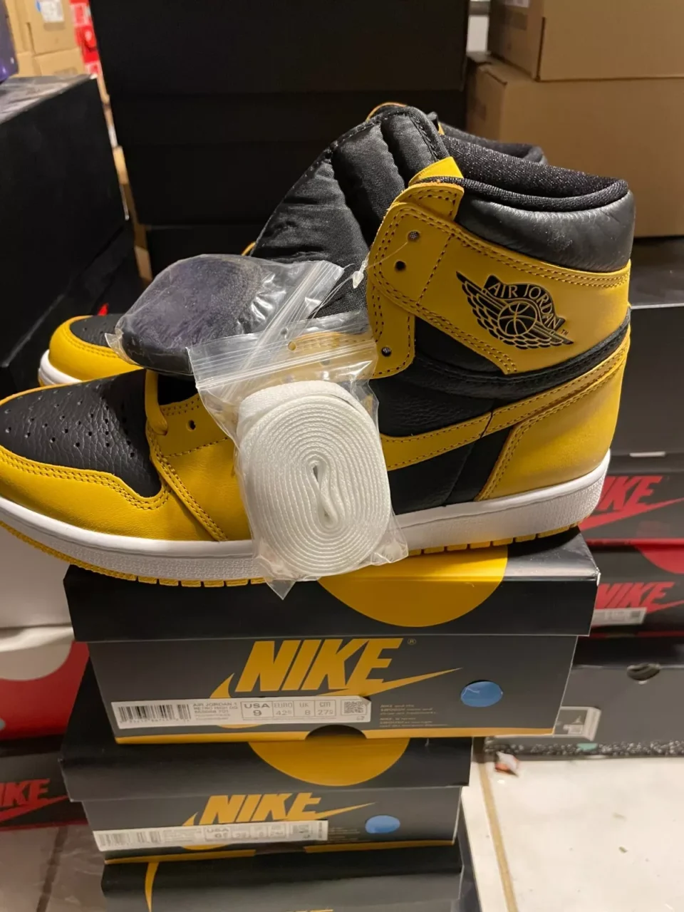 Air Jordan 1 High Og Pollen Varsity Maize Leather