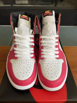 Air Jordan 1 High OG Light Fusion Red – Leather Basketball Shoes