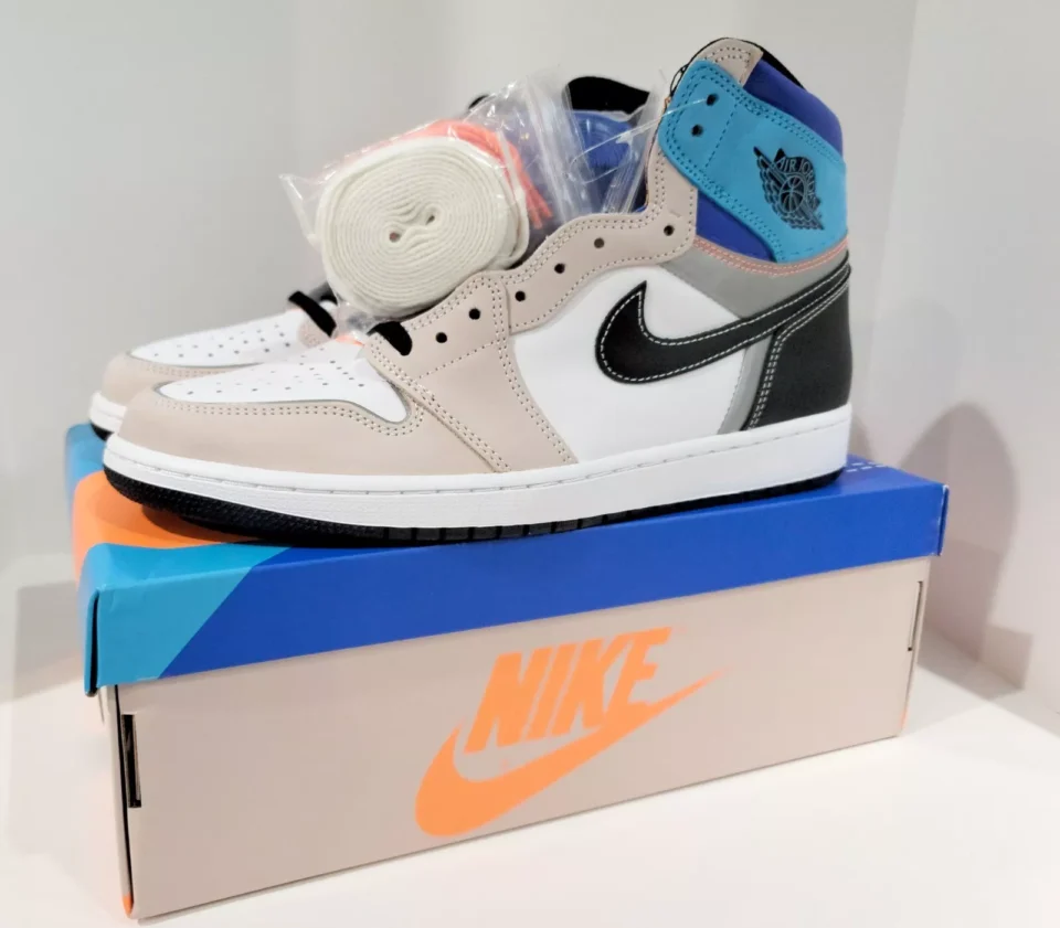 Air Jordan 1 High Og Prototype Sneakers - White/black