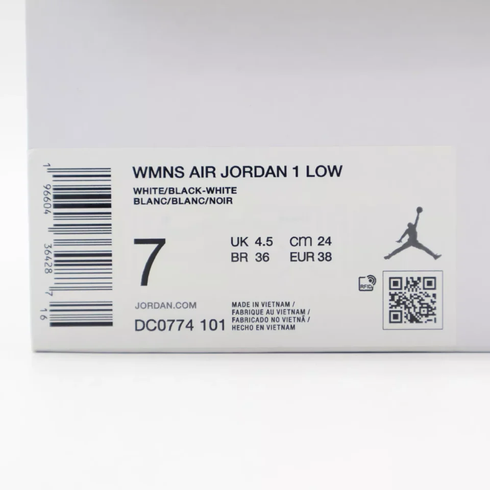Air Jordan 1 Low "panda" - Classic Black And White Colorway